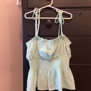 💚 green crop top from a boutique(E & M) size S